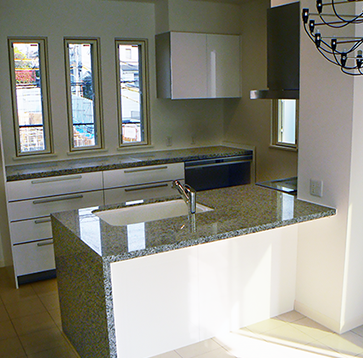 御影石天板のキッチン